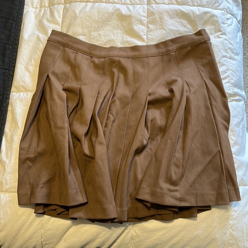 Size 18 Brown Pleated Skirt